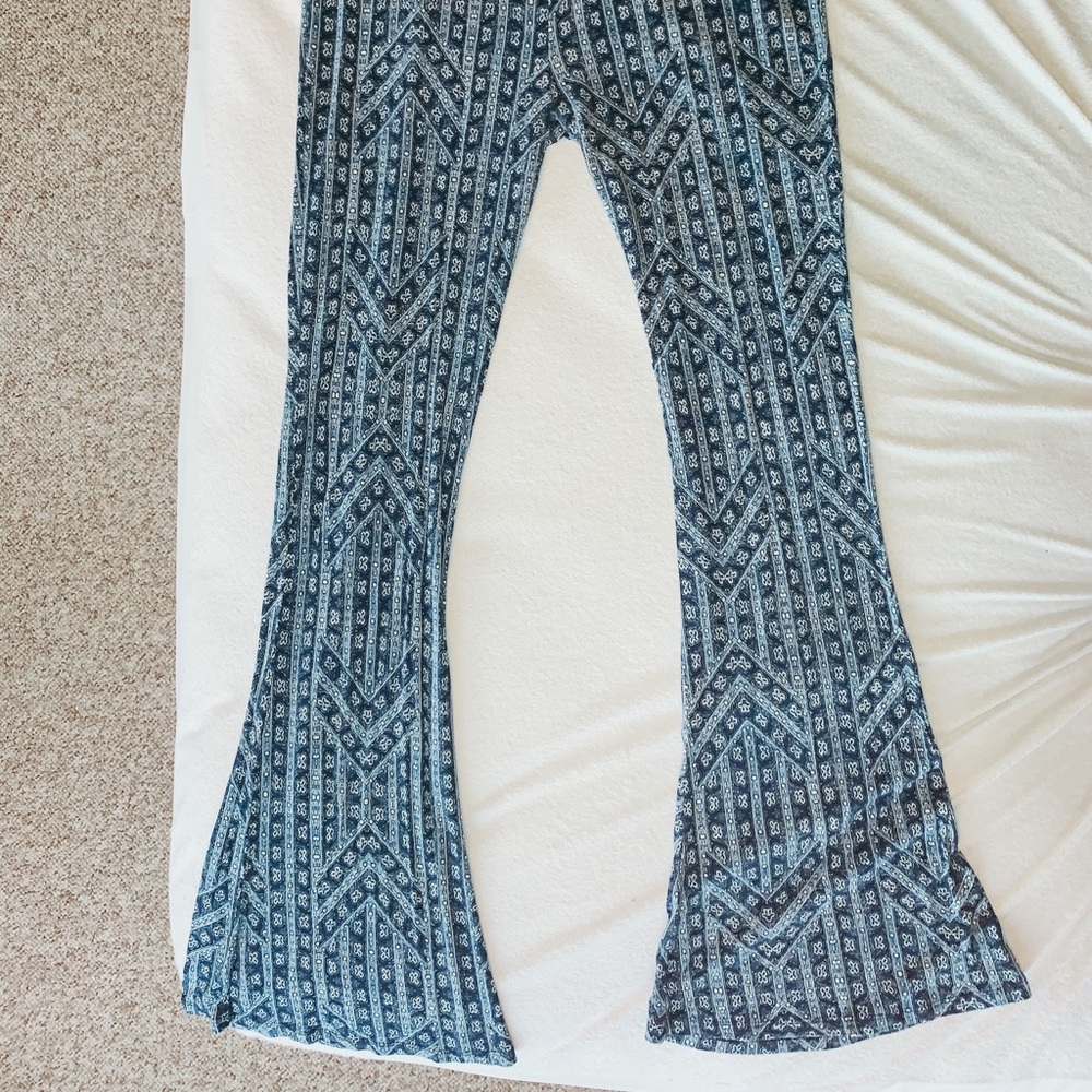 Aeropostale Bell Bottom Pants
